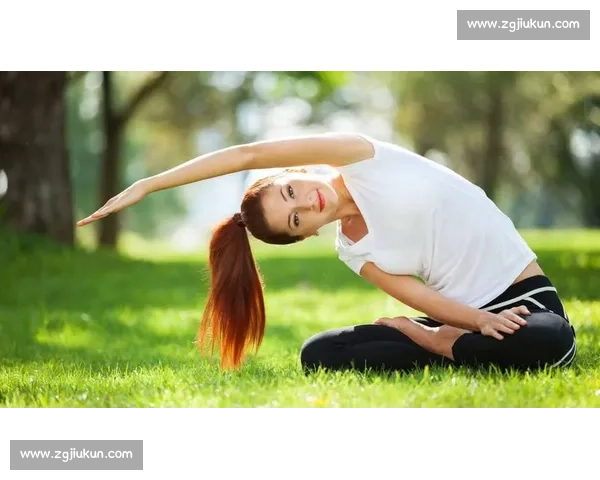 立冬将至,乐享温暖,预防感冒,防寒保暖,提高免疫力,坚持运动。